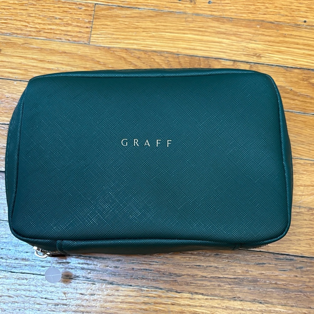 Korean air business class Graff Green Leather Travel amenity kit